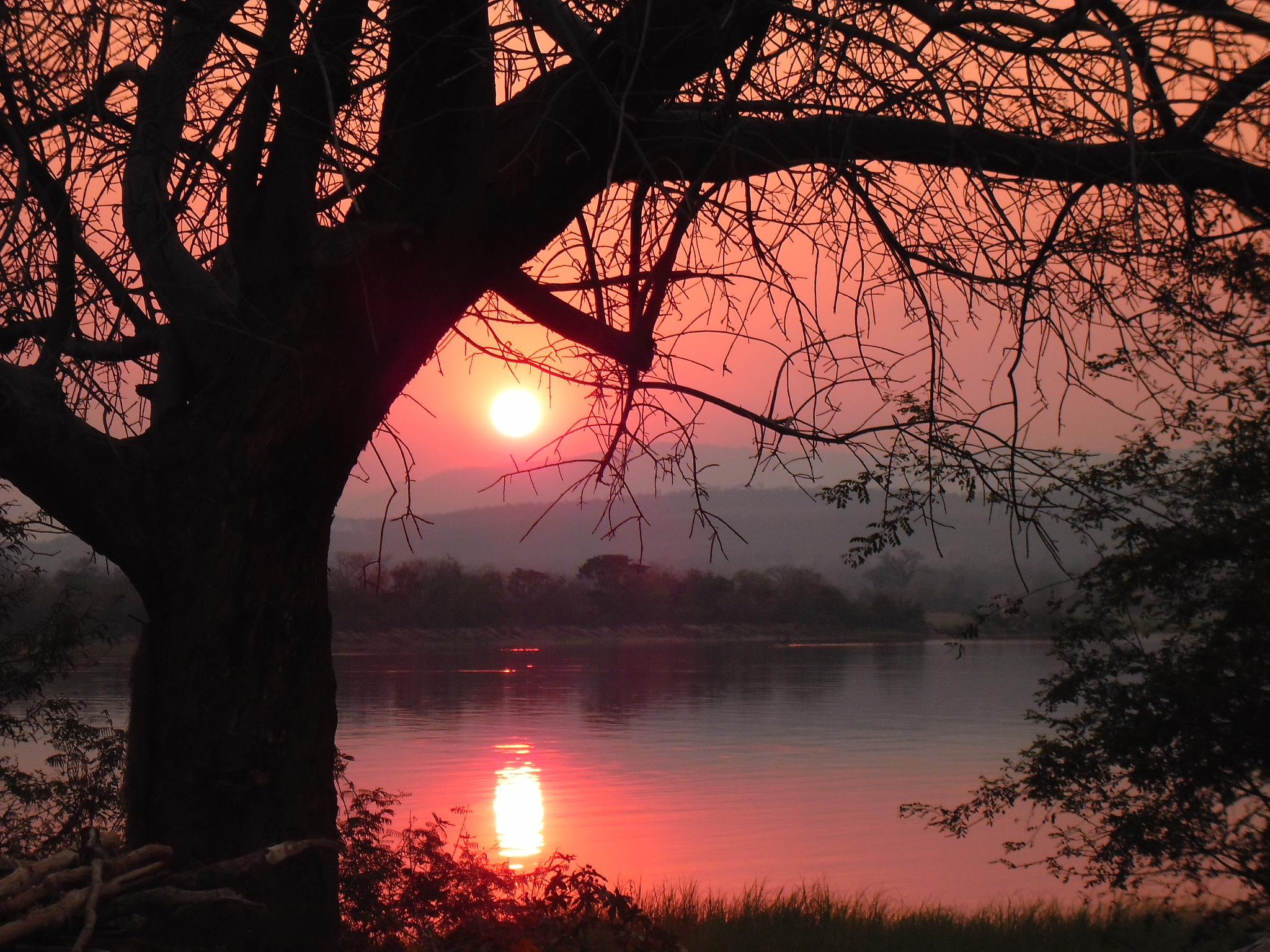 Zambezi sunset in Zambia during David Lemon's Zambezi walk.